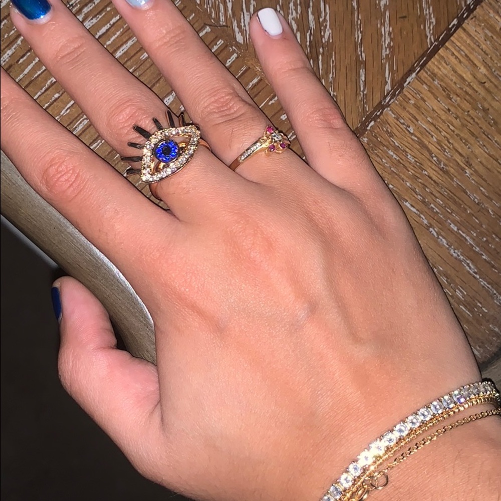 Evil eye rings (have more than 1) size Varys